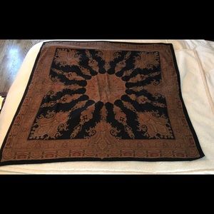 Vintage Gloria Sachs wool scarf size 52x52